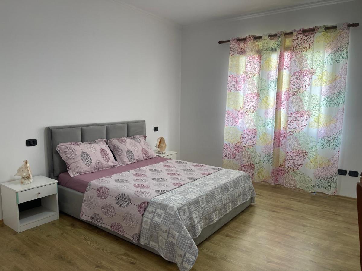 Ajla'S Home Vorë Dış mekan fotoğraf