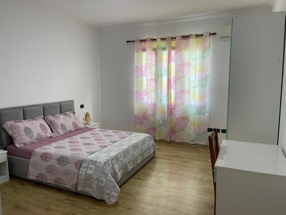Ajla'S Home Vorë Dış mekan fotoğraf